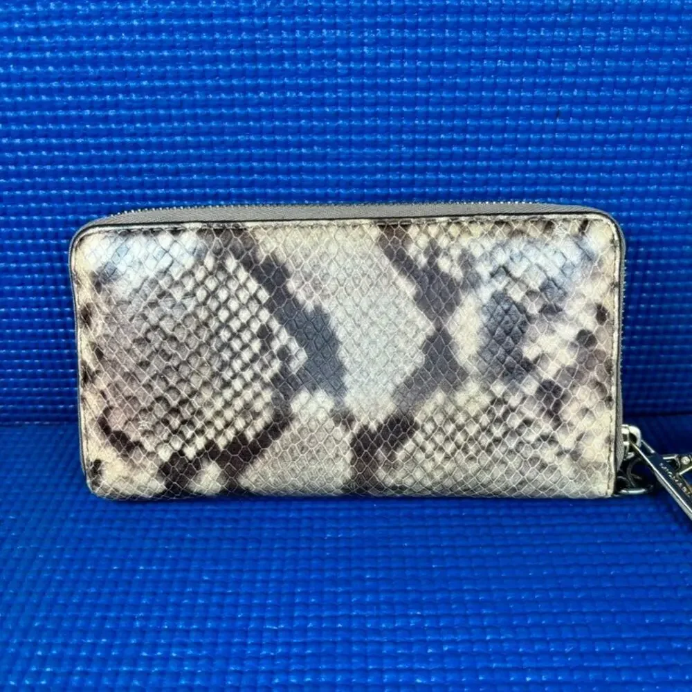 🔴 MICHAEL KORS SNAKE SKIN Brown Beige Wristlet Wallet With Zipper EY-1504